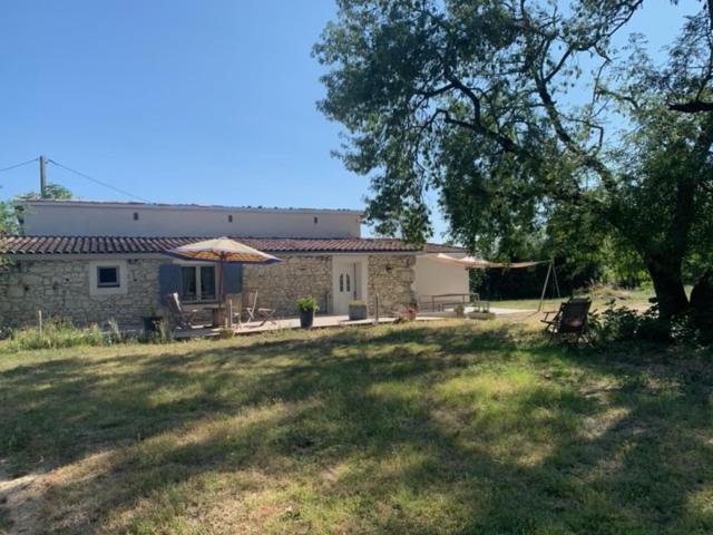 Maison De Vacances Pour 6 Personnes Au Coeur Du Gers Lectoure Extérieur photo